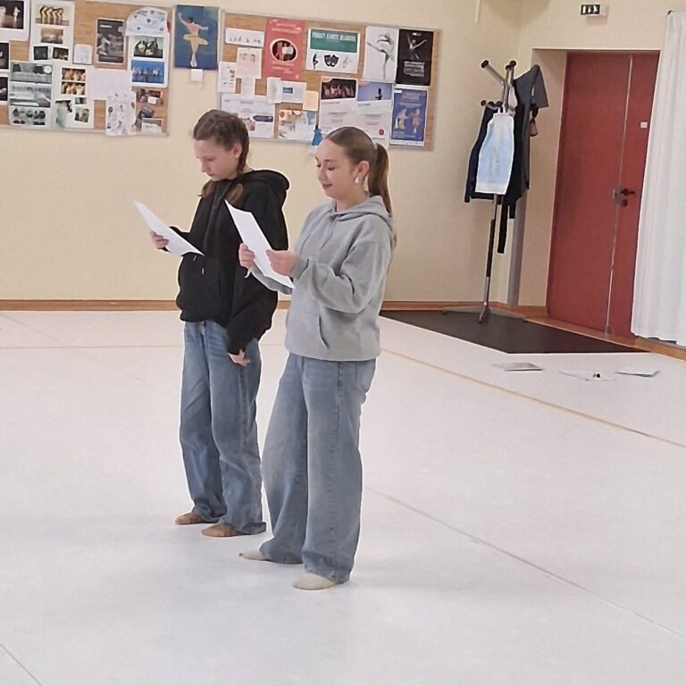 Aux Arts Collégiens pour les 4èmes!