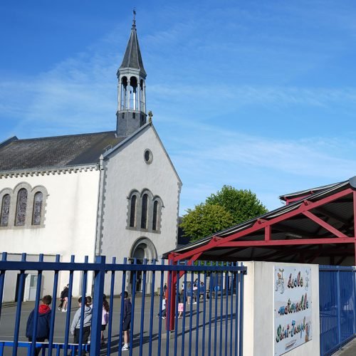 Entrée Ecole St Joseph - Evron2